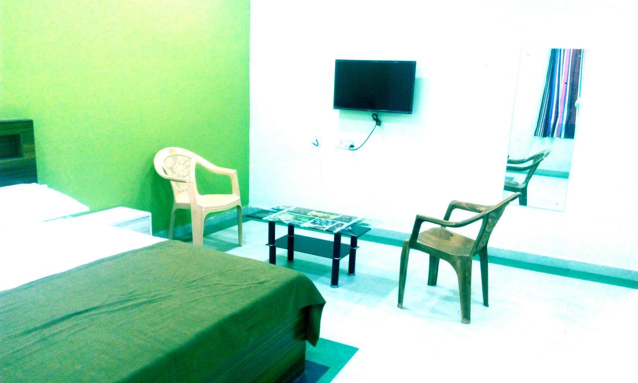 Kempegowda & Boarding * Nelamangala