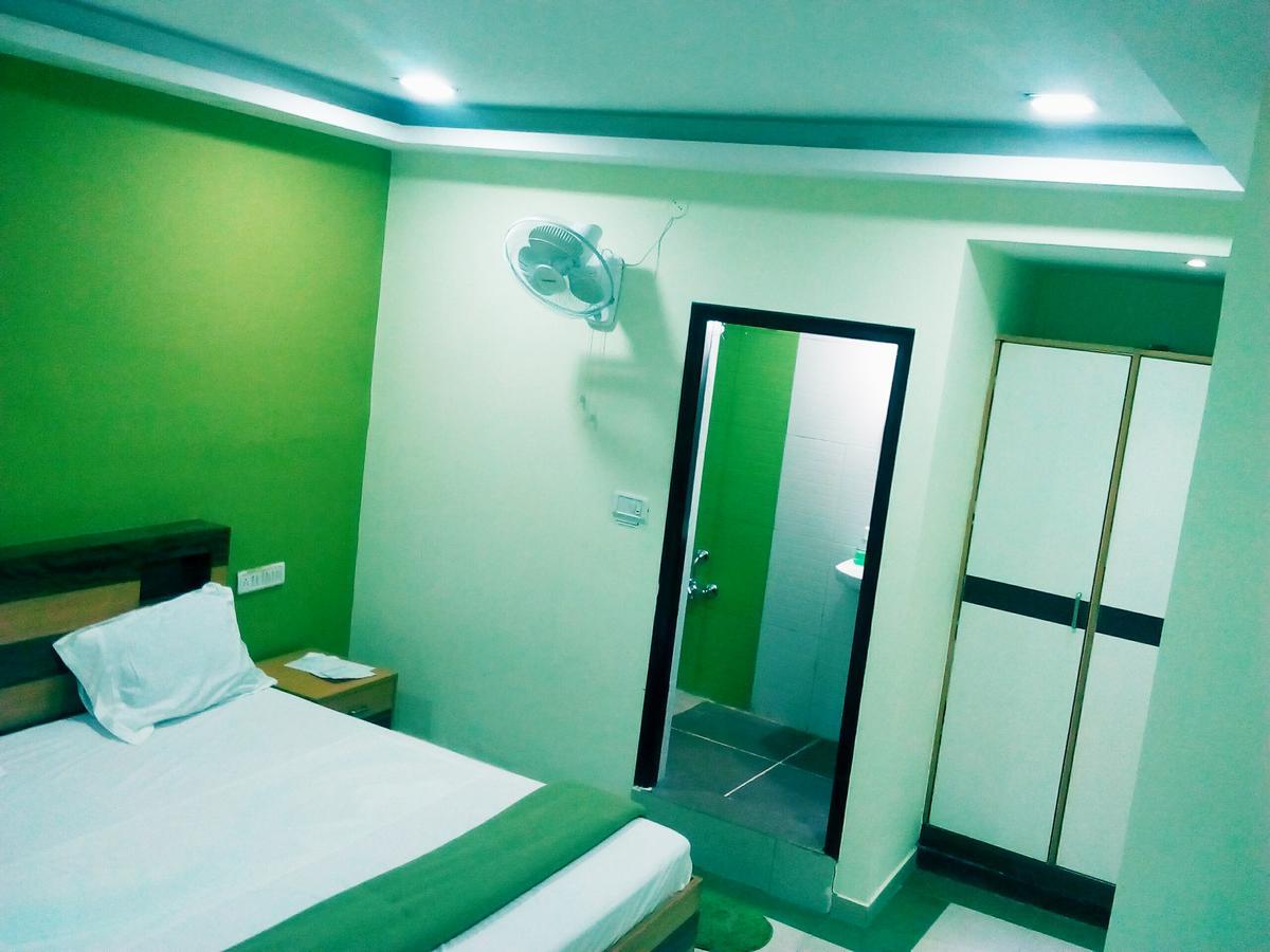 Lodge Kempegowda & Boarding *