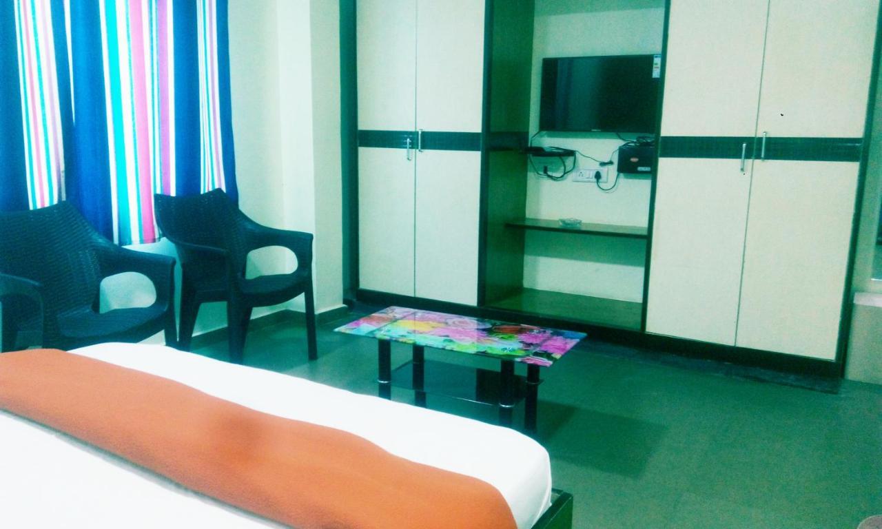 Lodge Kempegowda & Boarding Nelamangala